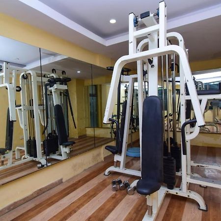 Manali Holiday Lnn - Gym, Spa, Dj Night, Pool Ngoại thất bức ảnh