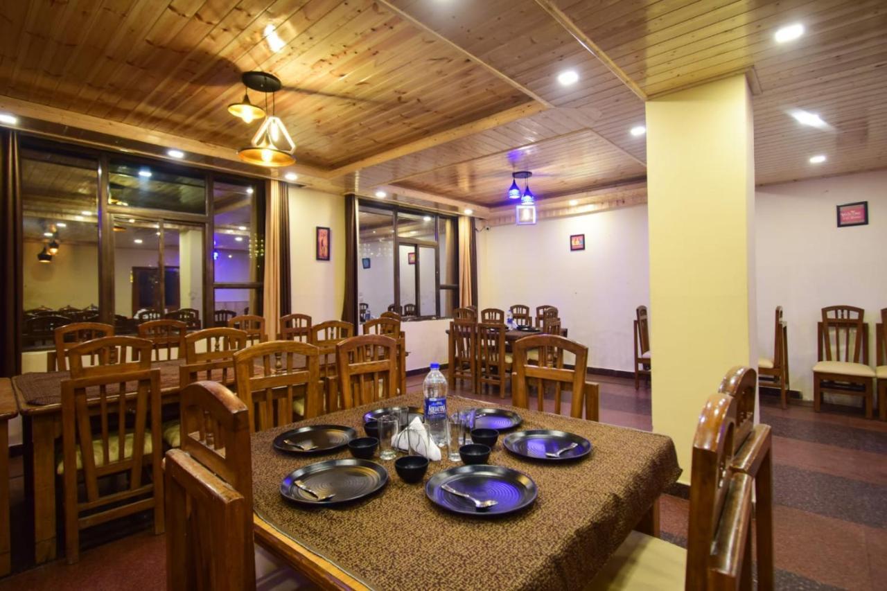 Manali Holiday Lnn - Gym, Spa, Dj Night, Pool Ngoại thất bức ảnh