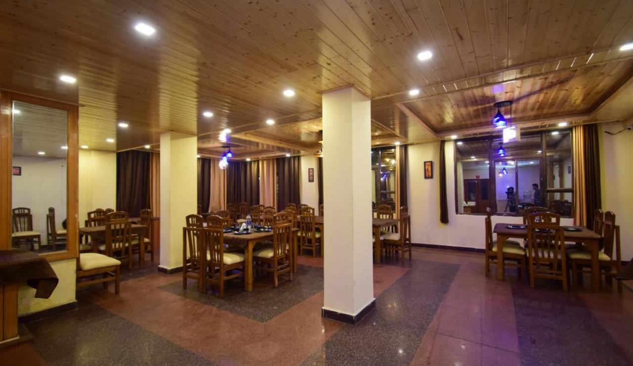 Manali Holiday Lnn - Gym, Spa, Dj Night, Pool Ngoại thất bức ảnh