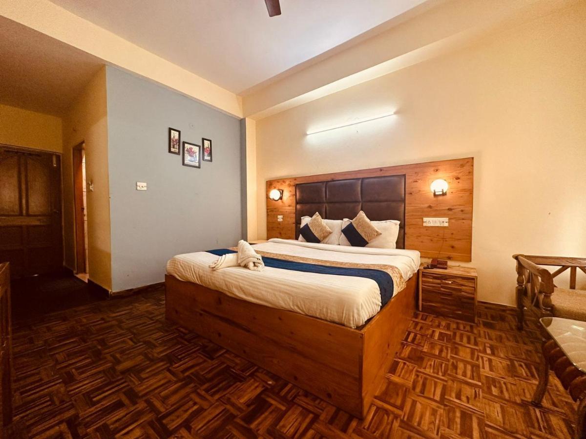 Manali Holiday Lnn - Gym, Spa, Dj Night, Pool Ngoại thất bức ảnh